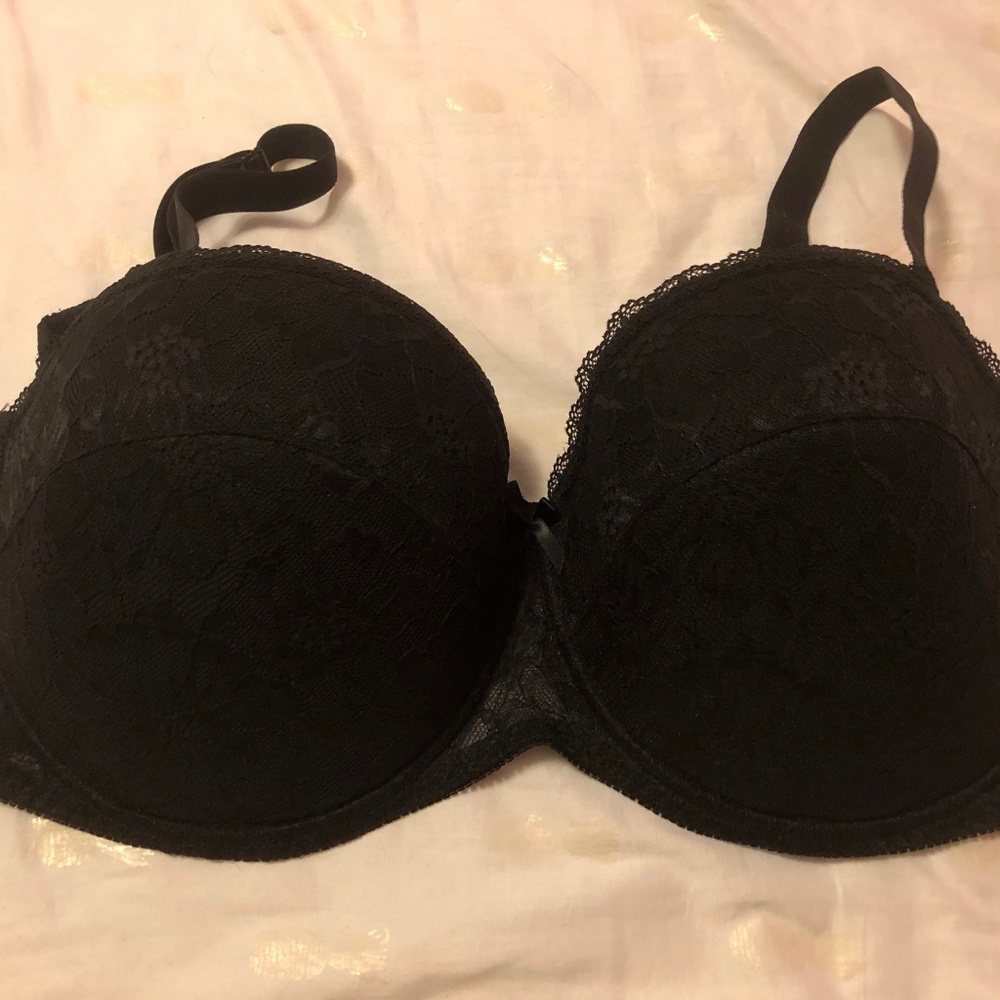 Black Lace Pus-Size Bra